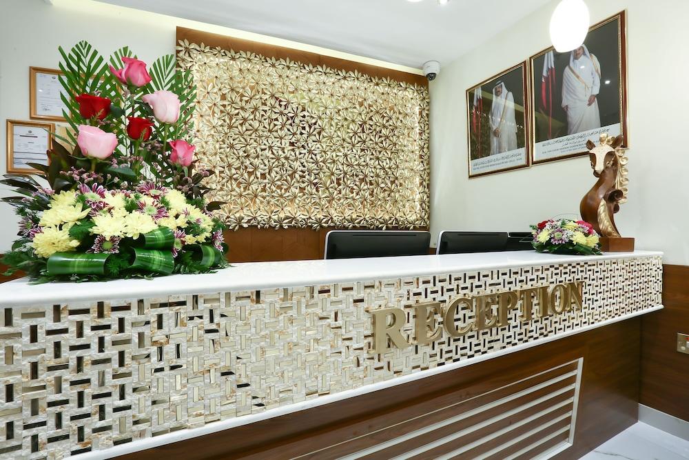 La Villa Suites Hotel Doha Exterior photo